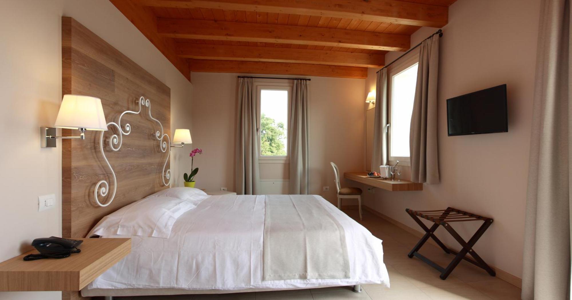 Agriturismo Corte Aurea Дезенцано-дель-Гарда Экстерьер фото