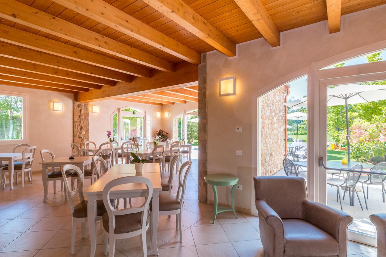 Agriturismo Corte Aurea Дезенцано-дель-Гарда Экстерьер фото