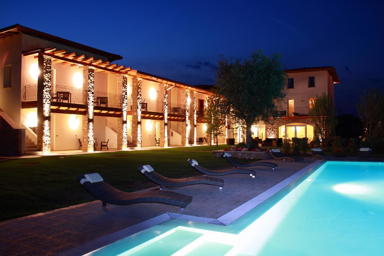 Agriturismo Corte Aurea Дезенцано-дель-Гарда Экстерьер фото